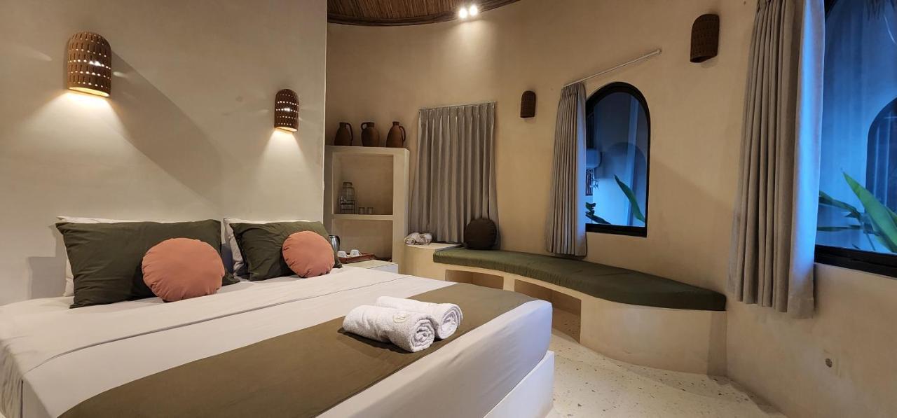 Отель Tiu Oasis Lombok Kuta  Экстерьер фото